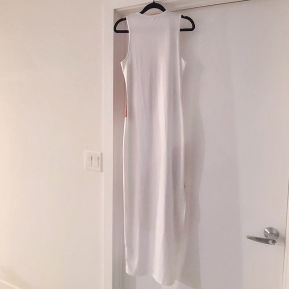 Maxi sleeveless sress runway style - Picture 4 of 5